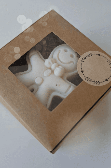 Bougie Gingerbread avec sa clochette